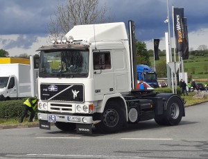 Volvo F10-30 Sattelzugmaschine 1984