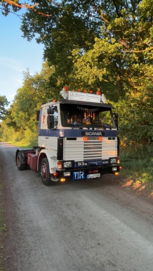 Scania 93M - Sattelzugmaschine 1988