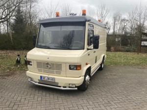 Mercedes Benz Krankenwagen 1994