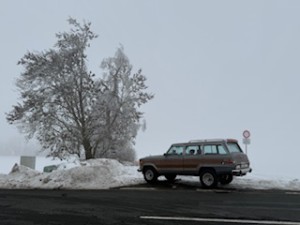 jeep grand wagoneer 1985