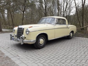 Mercedes-Benz 220 S Coupe 1954